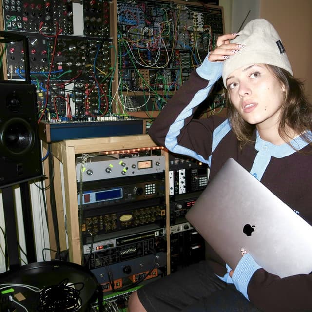 Connerie - notinbed remix